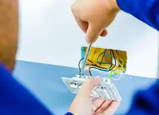 Recâblage électrique